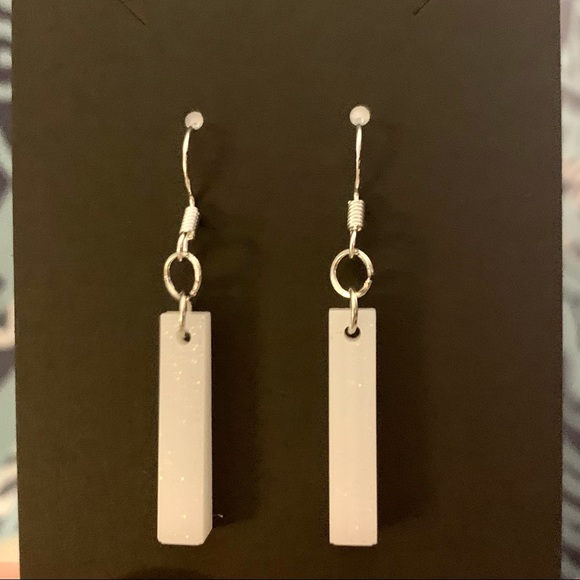 BeachTiff White Resin Stick Earrings - Picture 2 of 3